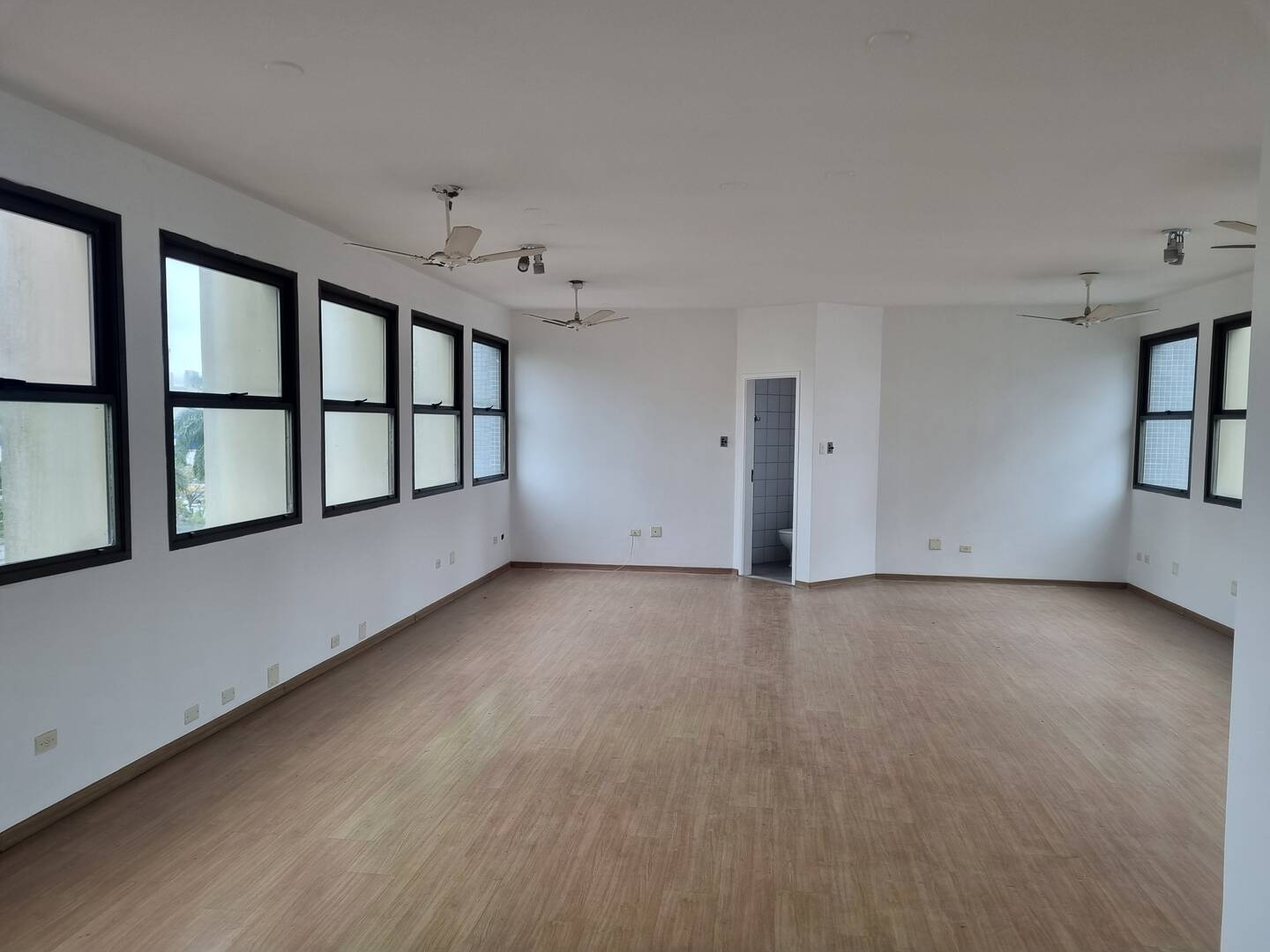 #GL-AP1432 - Sala para Venda em Santos - SP