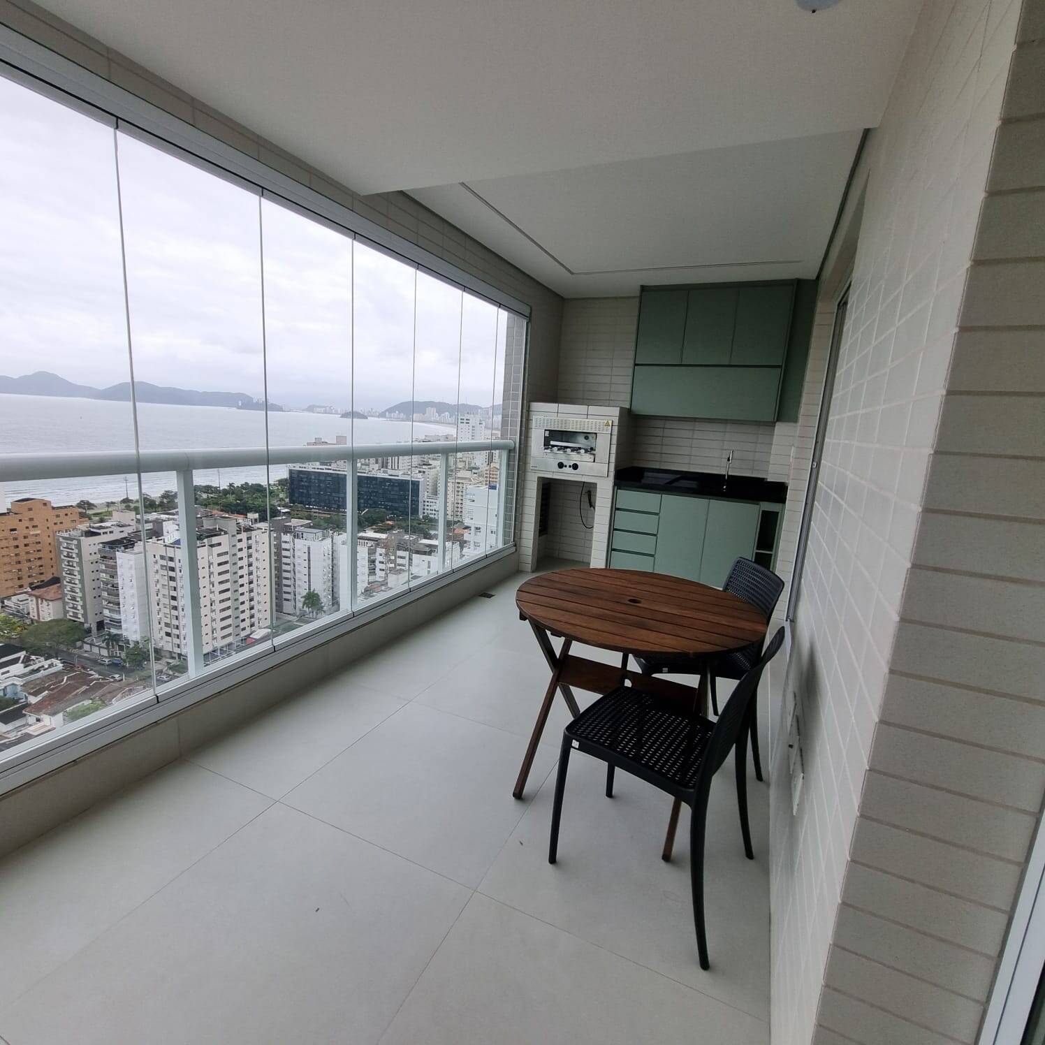 #LG -1456 - Apartamento para Venda em Santos - SP