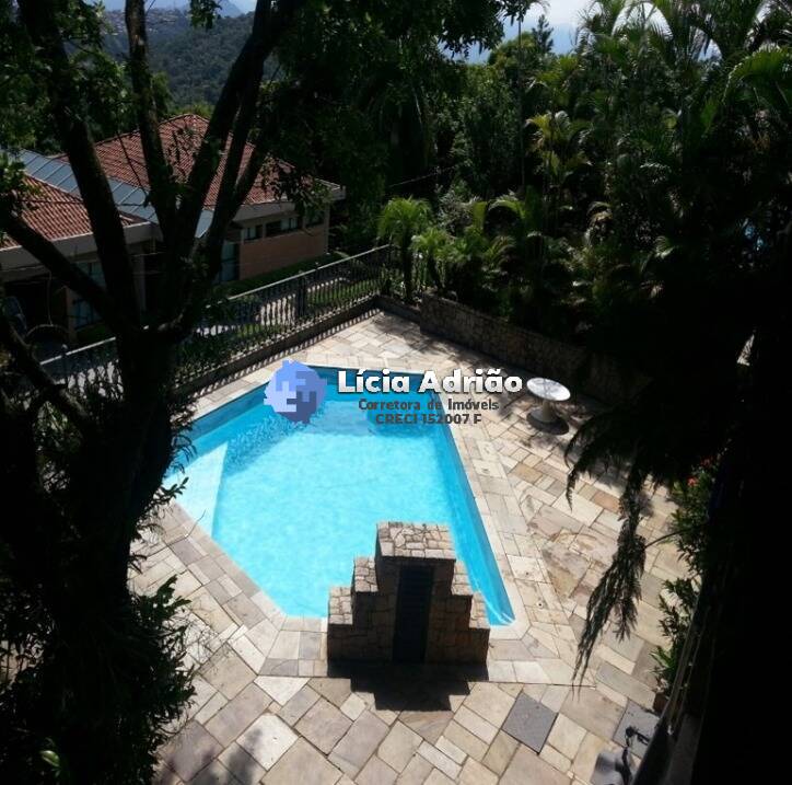 Casa à venda com 6 quartos, 400m² - Foto 35