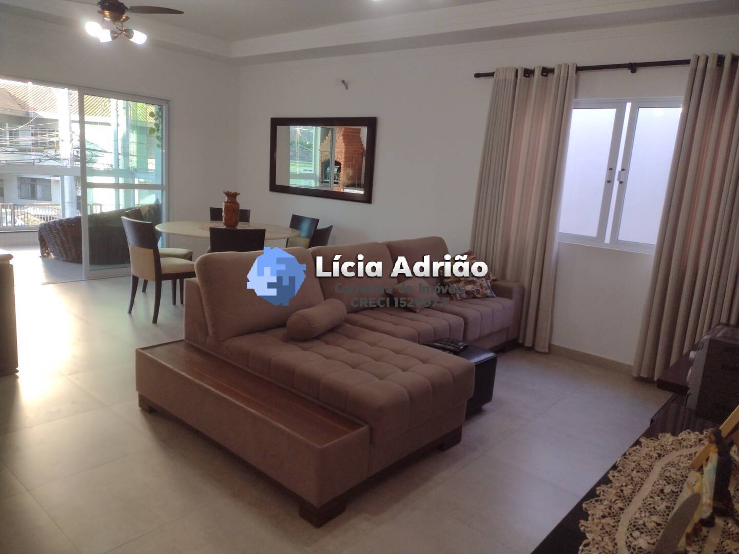 Casa à venda com 3 quartos, 140m² - Foto 2