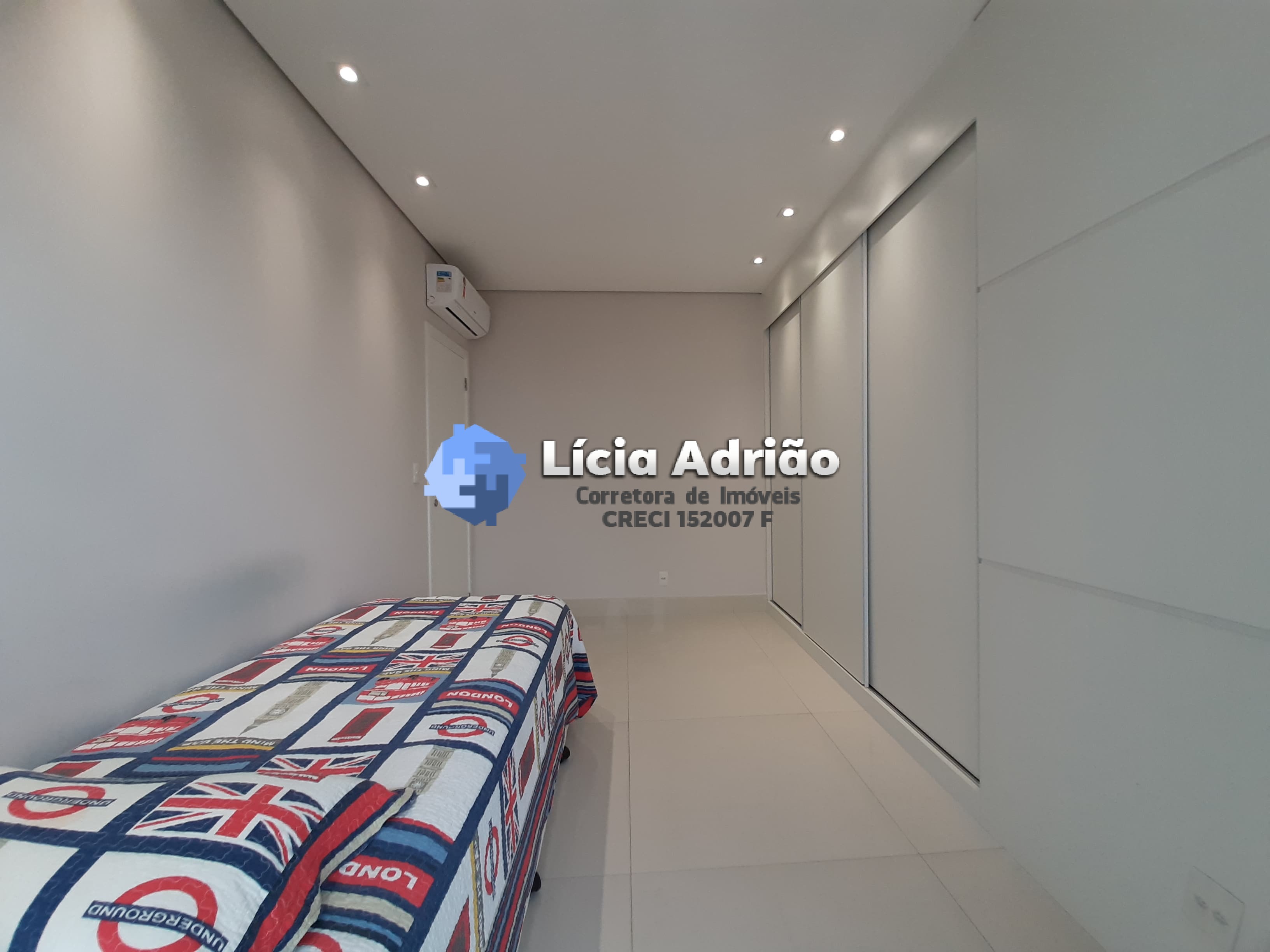 Apartamento para alugar com 2 quartos, 95m² - Foto 12