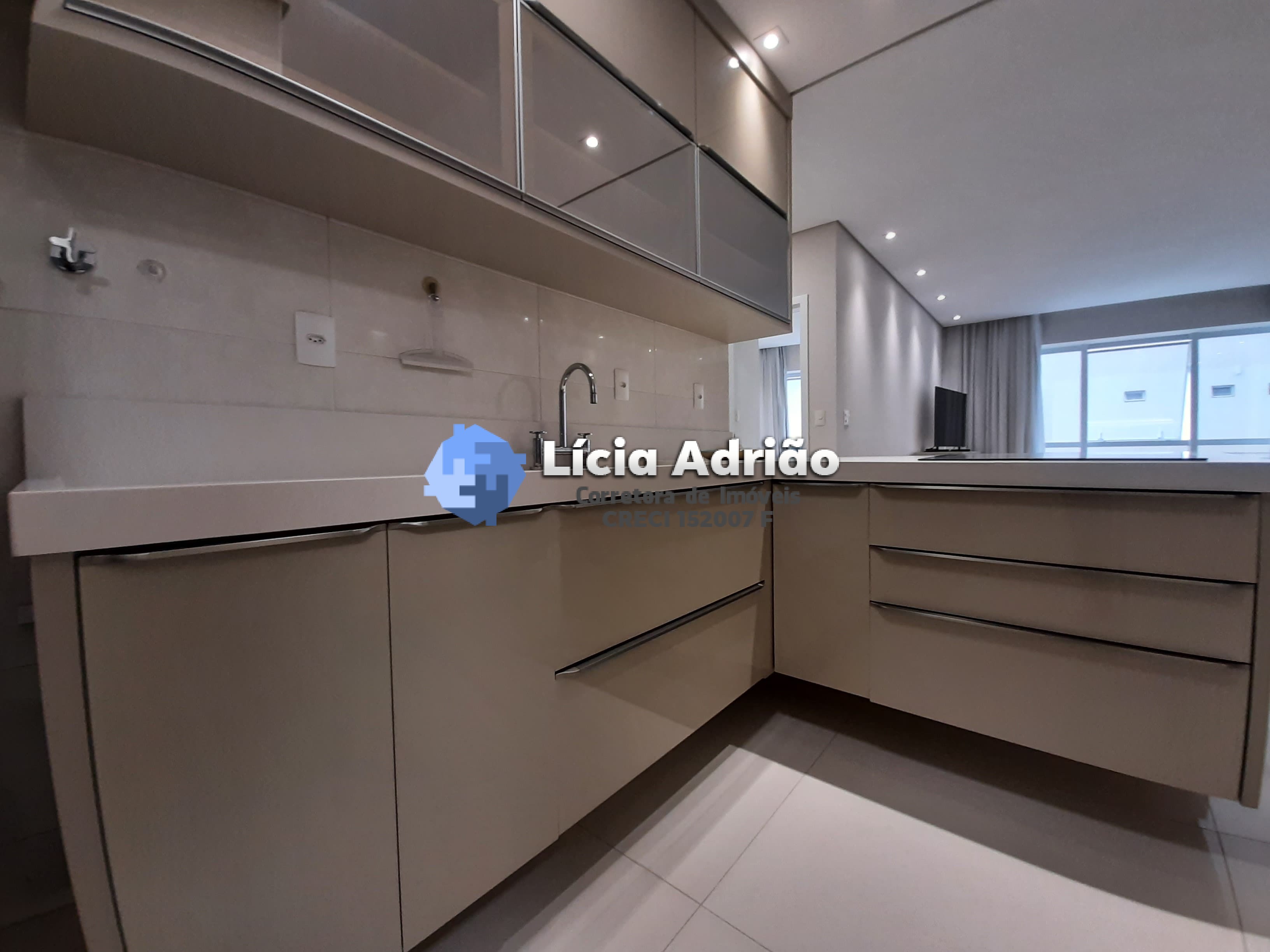 Apartamento para alugar com 2 quartos, 95m² - Foto 6