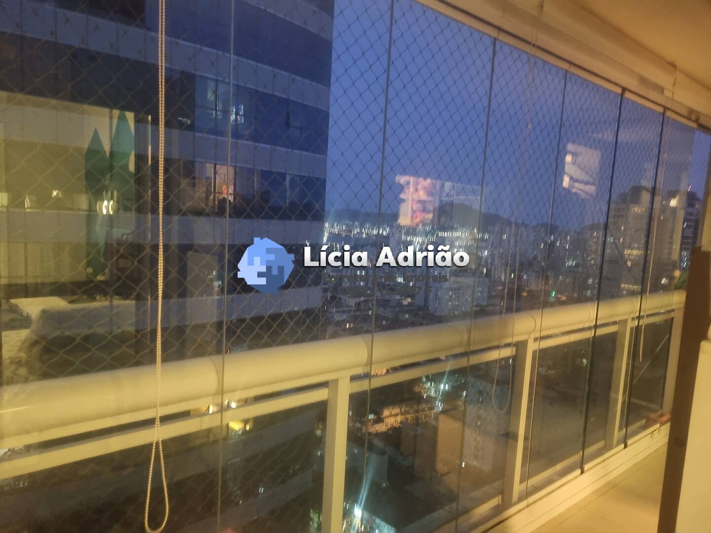 Apartamento à venda com 4 quartos, 232m² - Foto 18