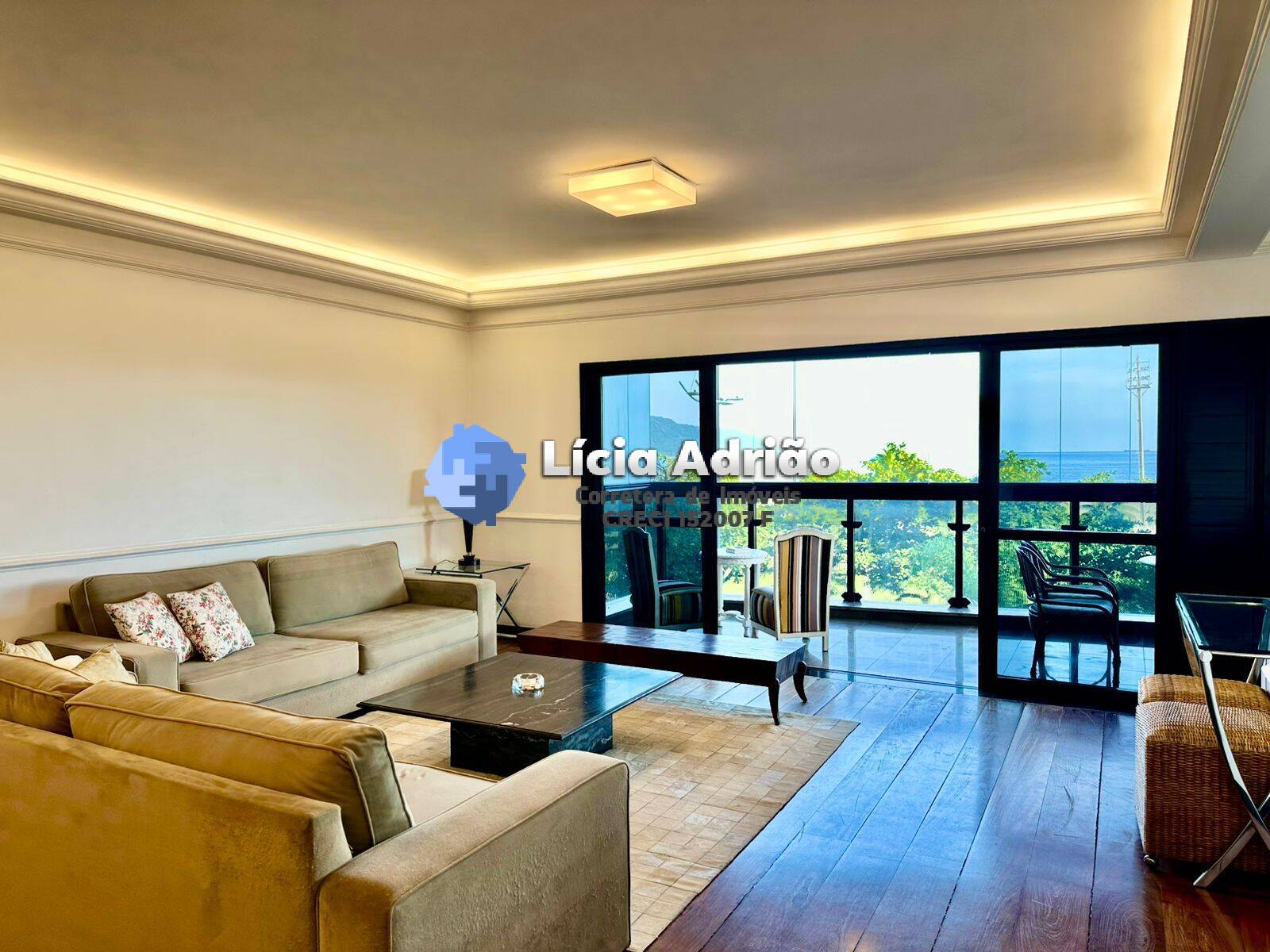 Apartamento à venda e aluguel com 3 quartos, 252m² - Foto 1