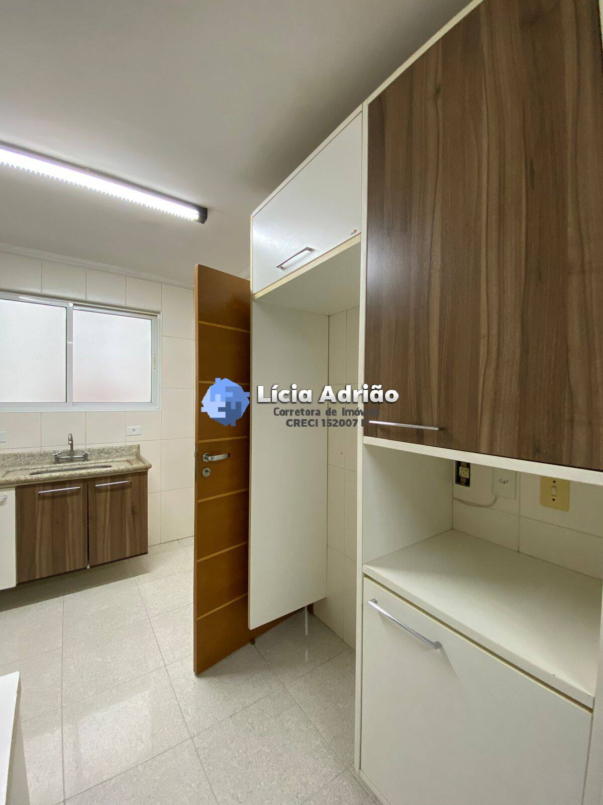 Apartamento para alugar com 4 quartos, 264m² - Foto 7